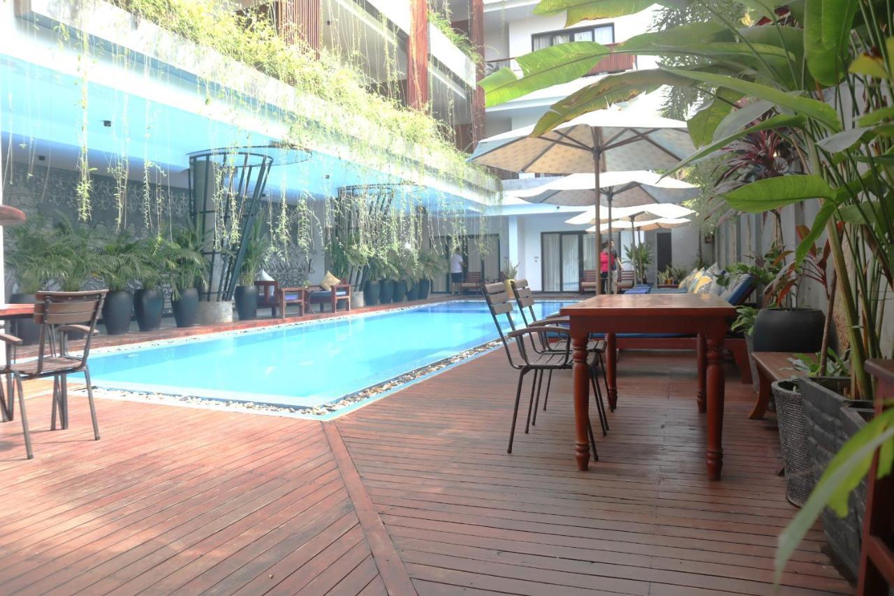 Siem Reap Palace Hotel & Spa Exterior photo