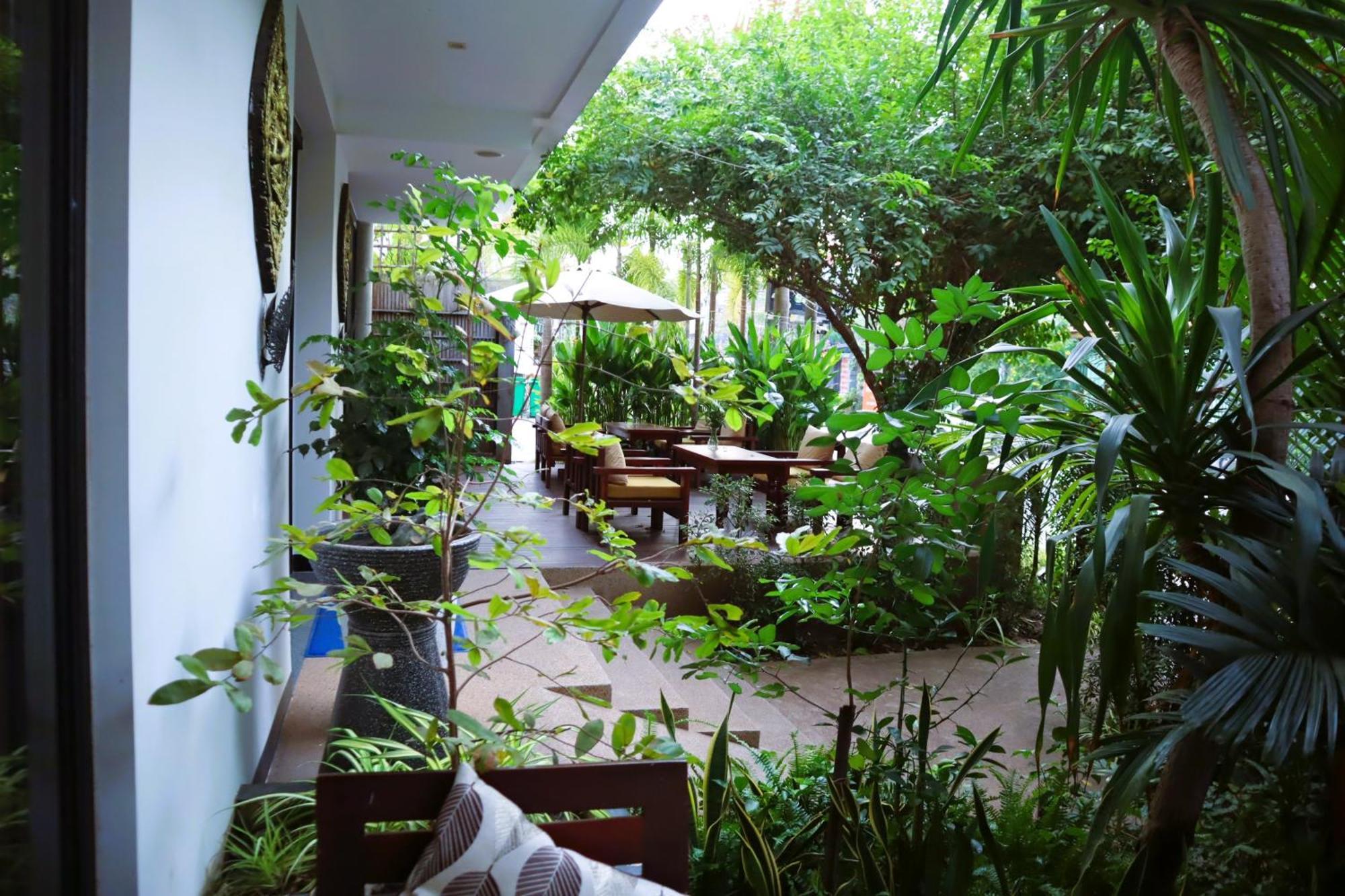 Siem Reap Palace Hotel & Spa Exterior photo