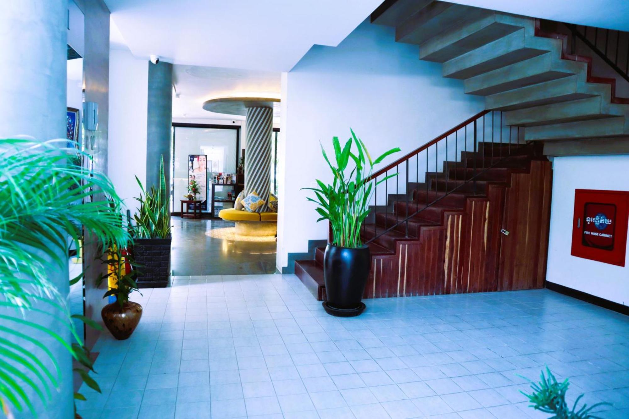 Siem Reap Palace Hotel & Spa Exterior photo